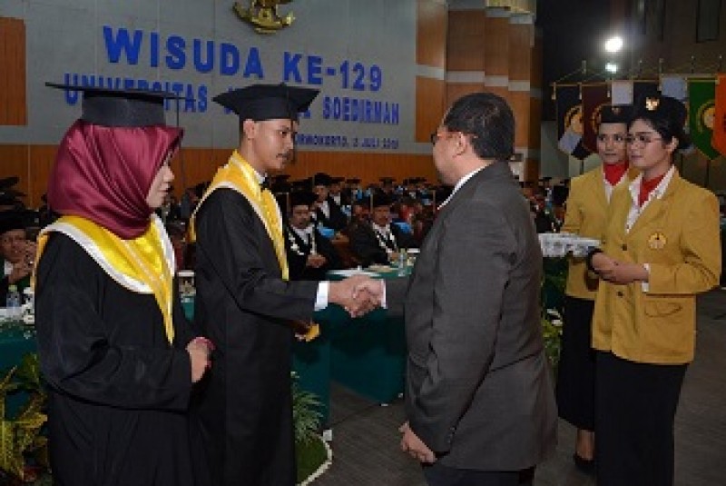 Universitas Jenderal Soedirman Purwokerto Wisuda 992 Mahasiswa