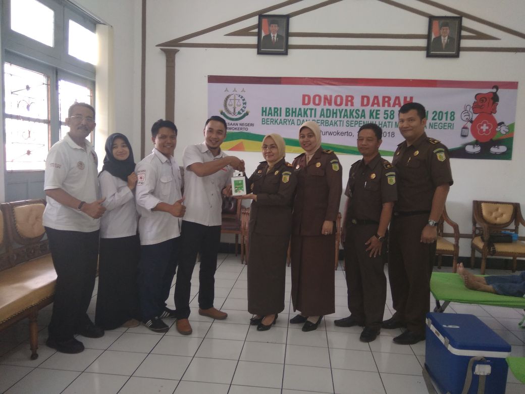 Kejari Purwokerto Gelar Donor Darah