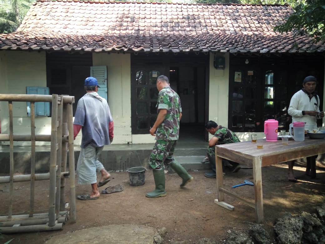 Wajah Sumringah Setelah Terima Benah Rumah