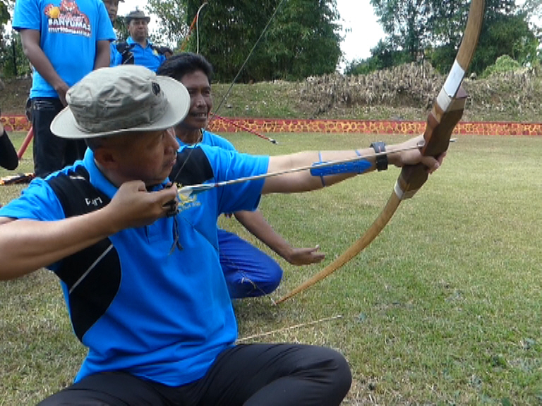 Kapolda Berlatih Panahan di Lapangan SPN