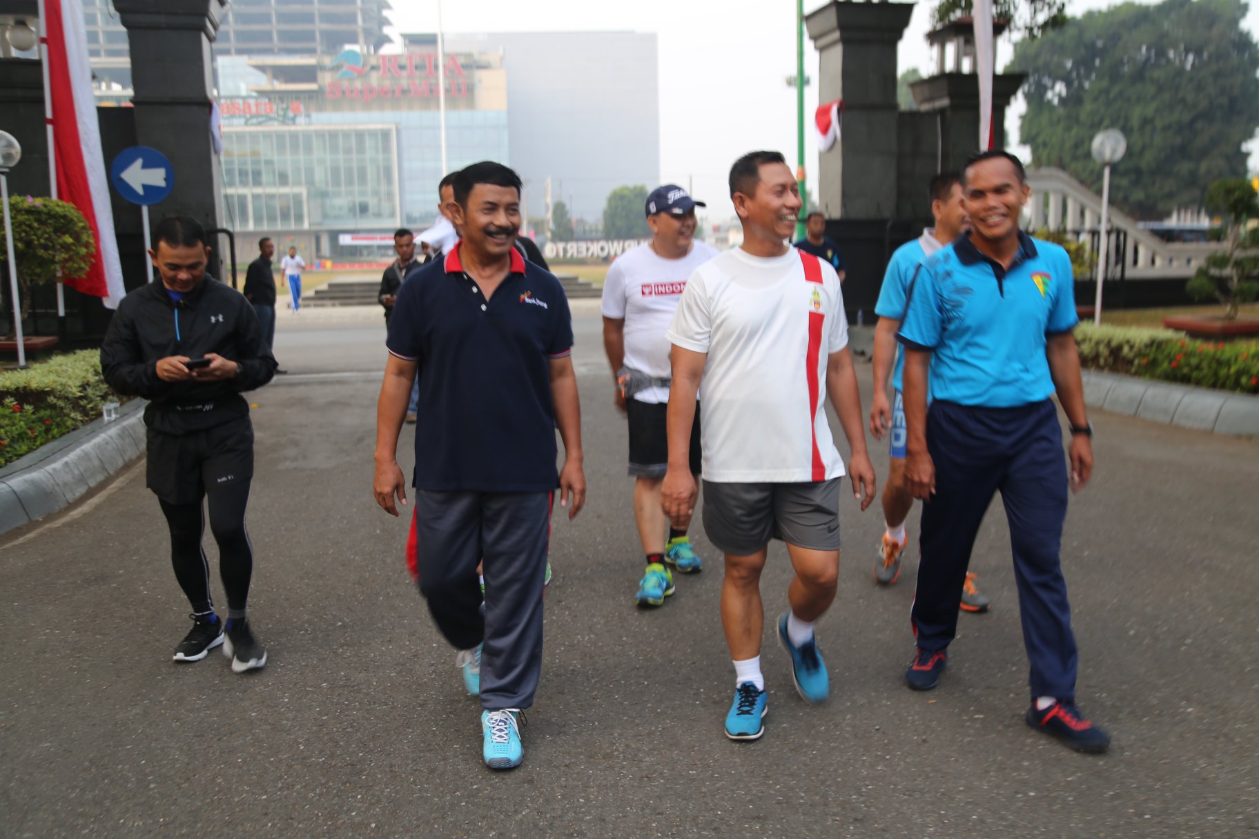 Pangdam IV/Diponegoro Joging Keliling Purwokerto