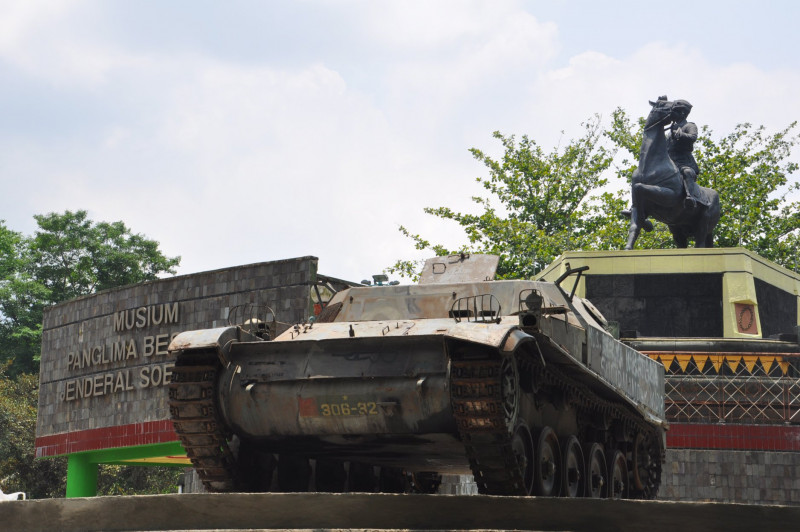 Pangsar Soedirman Dilengkapi Tank Tempur AMX 15