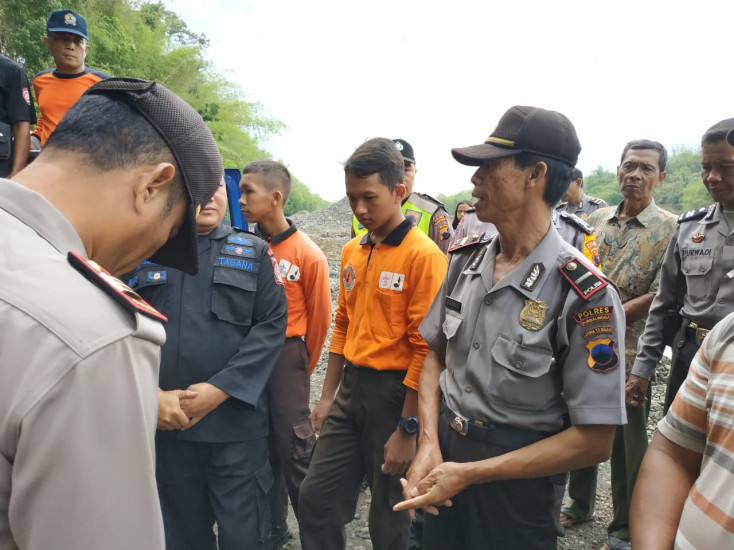 Pencari Ikan Terseret Arus Sungai Pelus Ditemukan